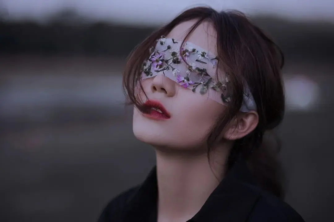 蒙上眼睛爱爱为什么会更刺激