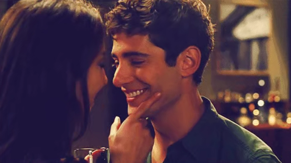 探寻男性敏感带:男人最渴望女人亲吻他哪几个地方?