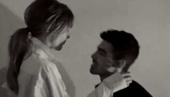 女上位怎么做才舒服?在上面如何做到有节奏的运动